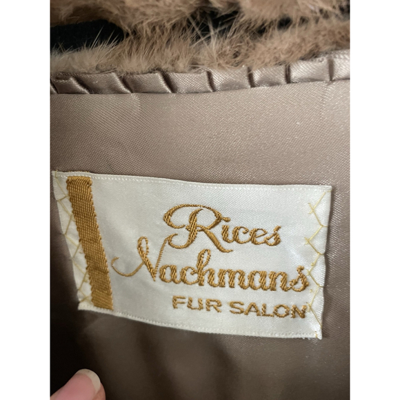 Vintage Rices Nachmans Women’s Fur Coat Absolutely Stunning - Picture 2 of 11